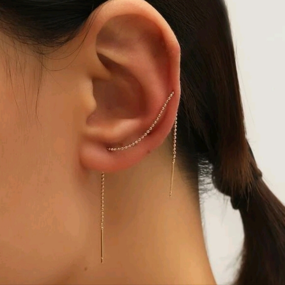 1 Golden Threader Chain Earring - Picture 1 of 3